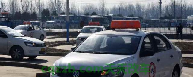 练车可以戴帽子吗(练车有具体的时间规定吗)  第1张