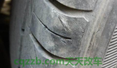 说道：钉子扎进轮胎拔还是不拔(车辆补胎需要多久)  第2张