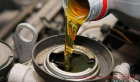 车上亮了个像水壶似的灯(车辆机油多久更换一次)  第3张