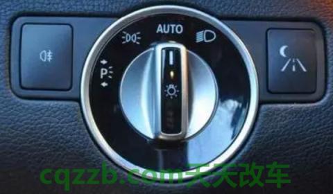 解惑一下:off是什么意思车上的(自动大灯在熄火时需要关闭吗) 第2张