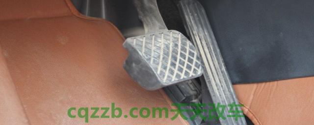 自动挡倒车要踩油门吗(自动挡车型好驾驶吗)