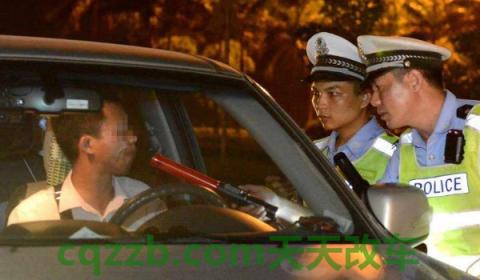 开车不能穿什么鞋(什么行为属于危险驾驶)  第3张