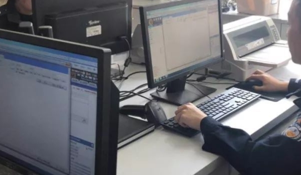 明a是哪里的牌照(车辆号牌使用的注意事项)  第3张