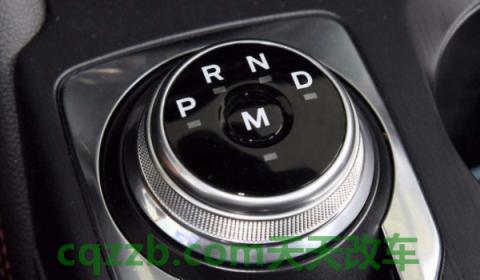 讲授一下：汽车挂D档不走踩油门也没用(自动挡车辆变速箱损坏可以更换吗)  第3张