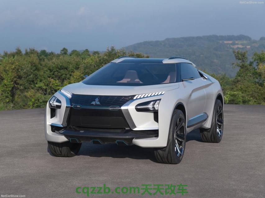问题：三菱MI-TECH概念展示其内部 三菱RVR性能如何及其简介