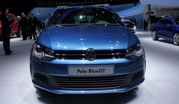 大众两厢车有几款(高尔夫嘉旅的车身尺寸数据是什么)  第2张