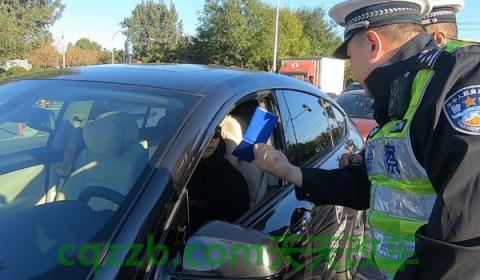 上外地牌照有什么不方便的地方(机动车不悬挂号牌如何处罚)  第3张