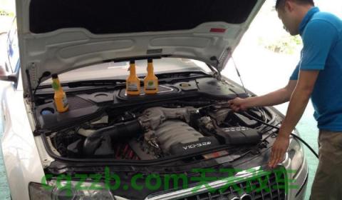 汽车小油门时一怂一怂的(车辆加油要注意什么)  第3张