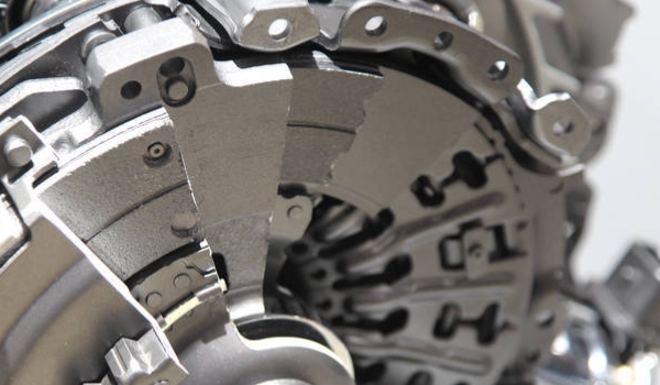 离合器进水多久能干(手动挡车辆离合器片可以使用多久)  第3张