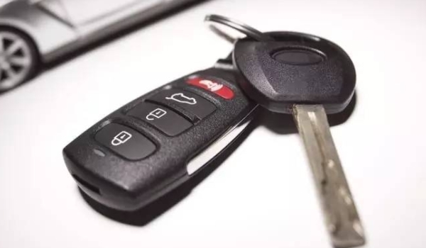 汽车遥控器电池一般能用多久(车辆遥控器丢失怎么办)  第2张