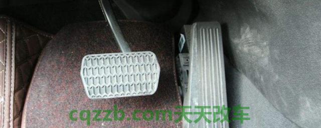 讲授：空踩油门对车有伤害吗(机动车辆为什么要保养)