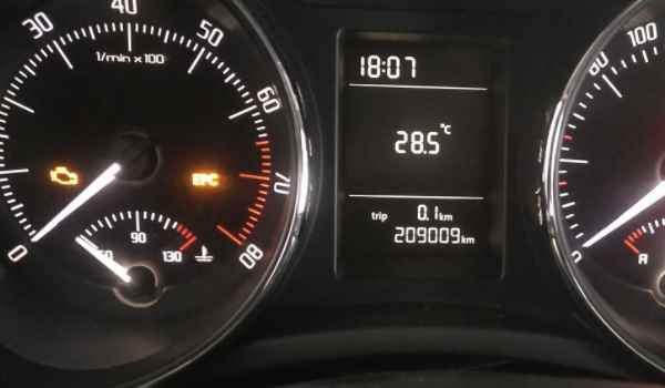 车速传感器坏了严重吗(车辆保养的参照数据是什么)  第3张