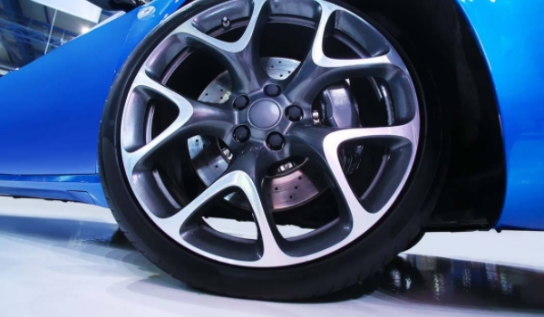 解惑一下：轮毂轻微变形需要换吗(车辆轮毂的合法改装范围)  第3张