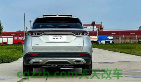 探究一下：北汽蓝谷有什么品牌汽车(北京汽车北京X3的车身尺寸数据是什么)  第2张