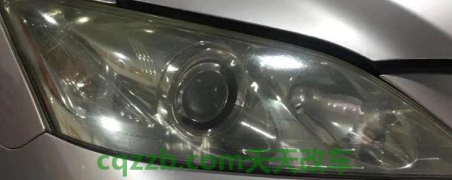 车灯划痕能修复吗(更换车灯对车辆保值率有影响吗)  第1张