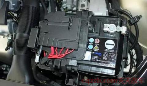 汽车电池电压(车辆电瓶没有电怎么办)  第2张