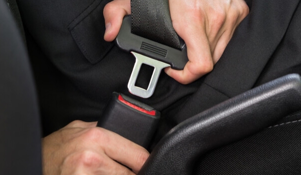 开车没系安全带扣几分(驾驶车辆为什么要系安全带)  第3张