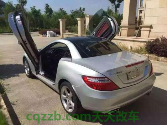车知识：奔驰slk200能坐几个人 奔驰slk230怎么打开敞篷  第3张
