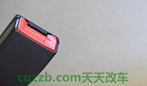 副驾驶座不系安全带会被罚款扣分吗(安全带使用方便吗)  第2张