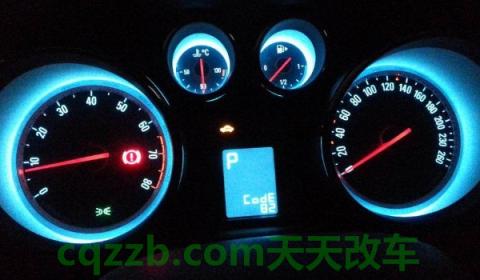 汽车仪表出现扳手一会又消失(如何界定机动车辆的保养时间)  第3张