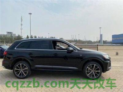 疑问：奥迪Q72021款落地价是多少钱 奥迪q7 q8是同平台吗  第2张