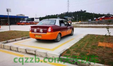 科二右侧倒车入库怎么看点打方向盘(科目二当天有几次考试机会)  第3张