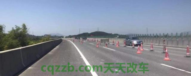 因路面问题爆胎找谁赔(驾驶车辆需要注意什么)