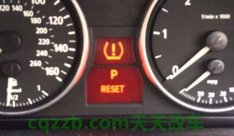 轮胎缺气故障灯(胎压报警可以后安装吗)  第3张