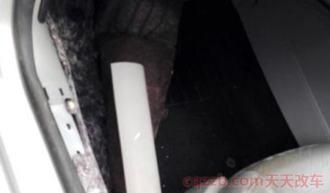 车子地毯进水如何弄干(车辆地毯进水是由于什么原因导致) 第2张