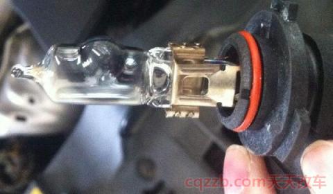 大众朗逸黄灯泡里叹号(灯光亮度下降)  第3张