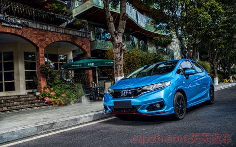 本田8万左右的新车(CVT潮跑版的外观) 第3张