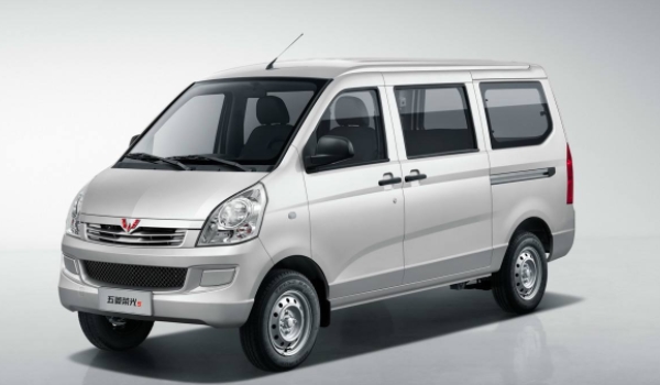 解惑：五菱荣光油箱多少升(五菱荣光的车身尺寸数据是什么)  第2张