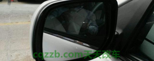 卡罗拉后视镜可以自动下翻吗(卡罗拉车型)