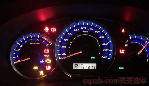 机油标志亮红灯(如何查看发动机机油是否缺少) 第3张