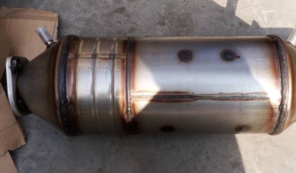 二手车贩子拆三元催化违法吗(三元催化器安装的位置)  第3张