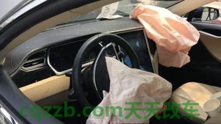 有关：车子落水了怎么自救 车子可以加安全气囊吗  第3张