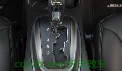 挂p档需要踩刹车吗(什么时候机动车辆使用p挡)  第2张