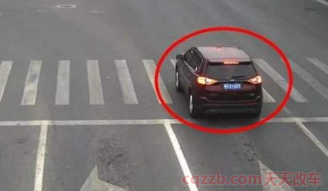 红灯压斑马线了又倒车了(如何避免车辆闯红灯)  第3张