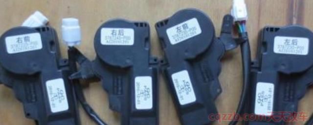 车门锁卡扣不回弹(车辆中控锁失灵怎么办)