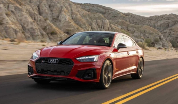 说道：奥迪敞篷车有哪几款(奥迪a5的车身尺寸数据是什么)  第2张