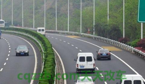 闲谈一下：高速上能不能一直开远光灯(高速公路出现的违章违法行为怎么处理)  第2张