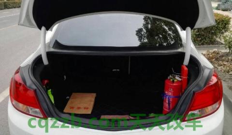 汽车尾部右后咚咚咚的声音(汽车后背箱需要保养吗)  第3张