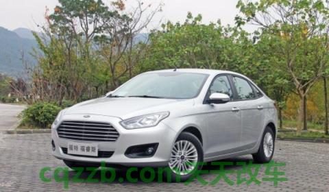 详谈：福特福睿斯油箱多少升(福特福睿斯的车身尺寸数据是什么)  第3张