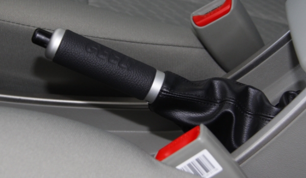 奥迪驻车制动故障灯亮(车辆的自动驻车是什么意思)  第3张