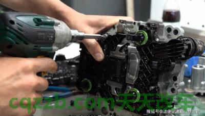 解答汽车：大众cc和迈腾哪个更实用 大众dq381变速箱异响