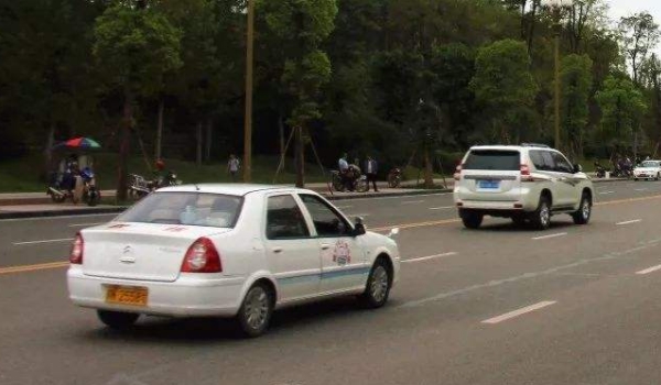 揭秘:科三挂错档扣分还是直接挂(机动车驾驶证科目三有几次考试机会) 第2张